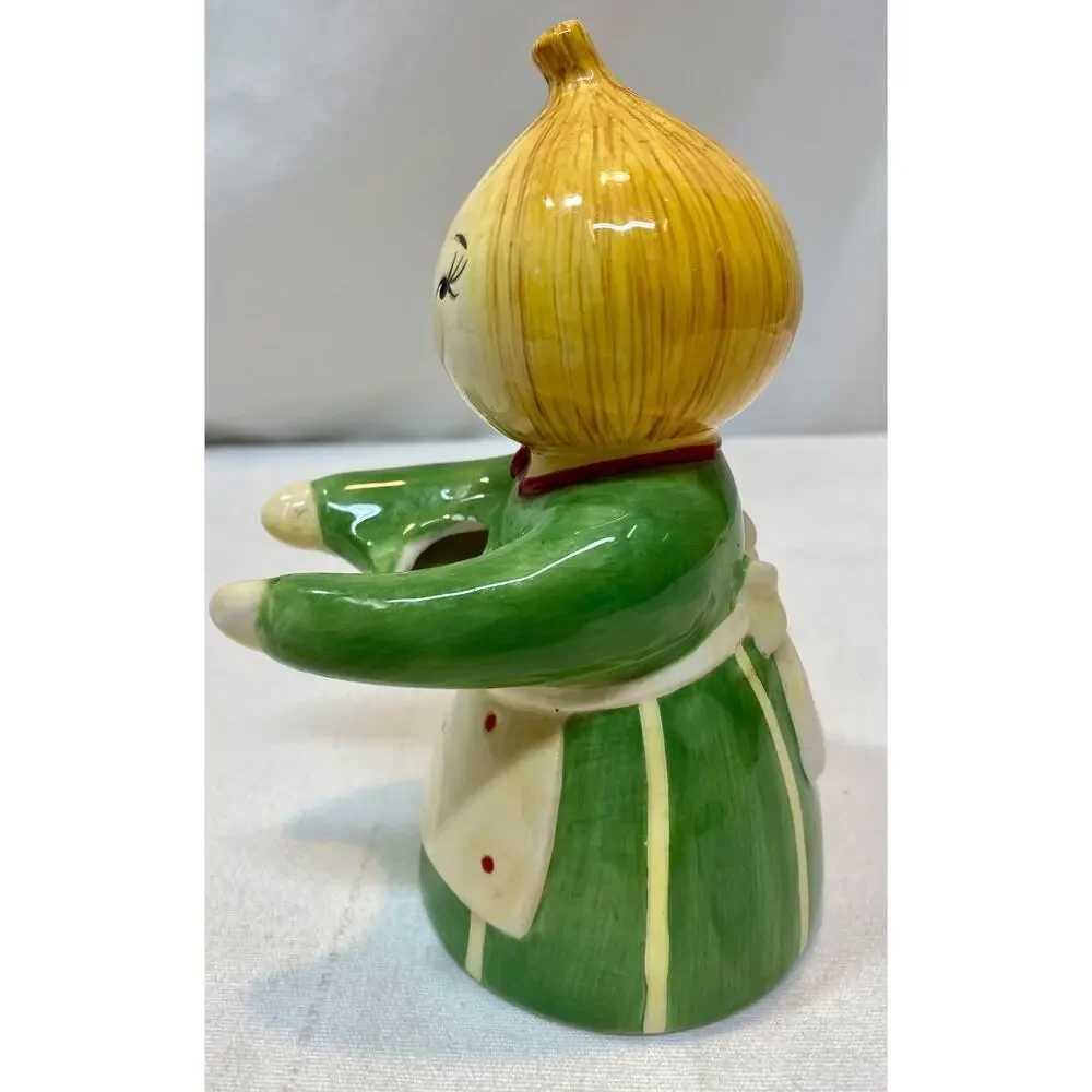 Vintage Kitschy Onion Head Girl measure spoon holder Seasons of Cannon Falls 6”